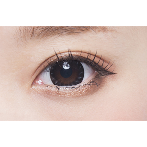 フラワーアイズワンデー アマリリスブラック(1箱10枚入り)